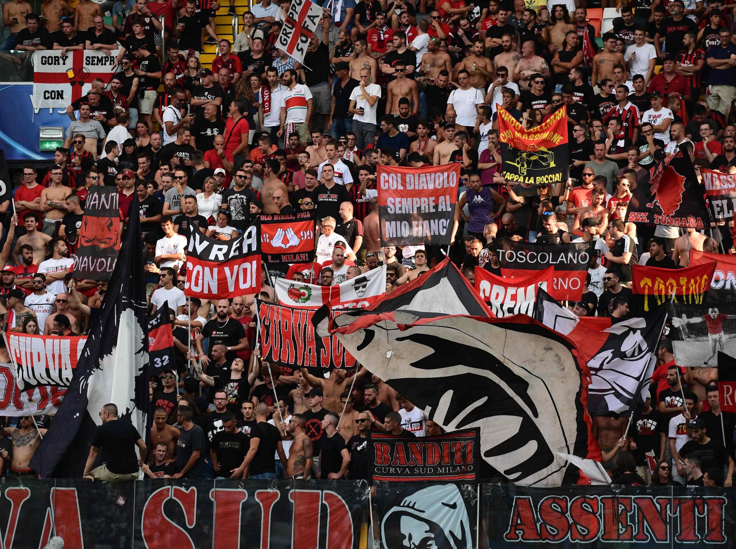 Фанаты милана Фанаты милана